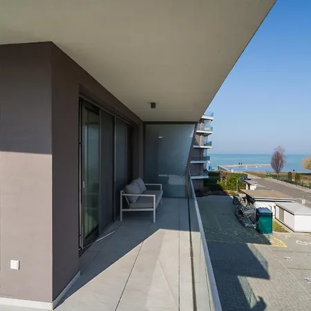 Myflat Coral Beach32