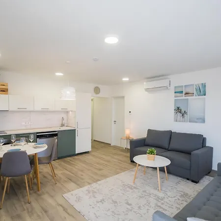 Myflat Coral Beach32 * Siofok