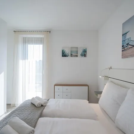 Myflat Coral Beach32 דירה